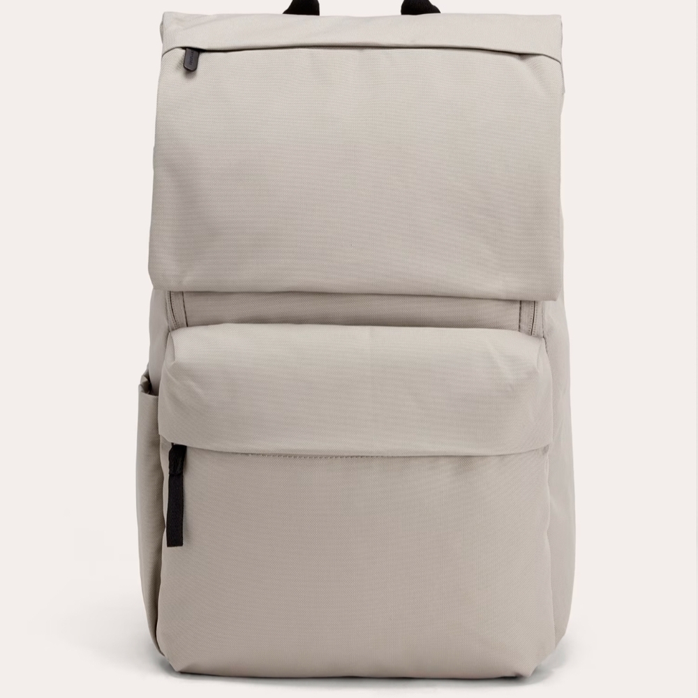 Everlane The ReNew Transit Backpack Warm Quartz